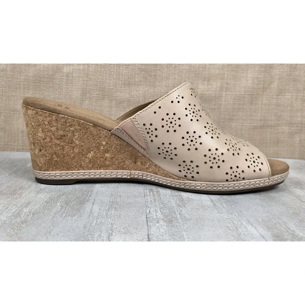 Clarks women helio